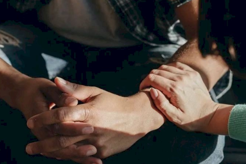 Faceva sesso con l’alunno 14enne, ora deve scontare tre anni per abusi su minore