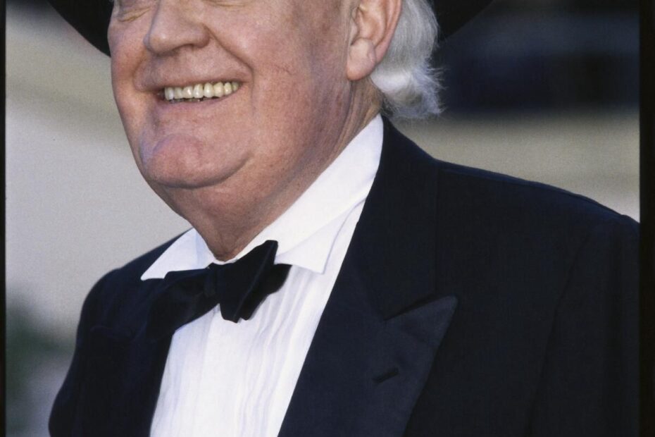 Joss Ackland morto attore