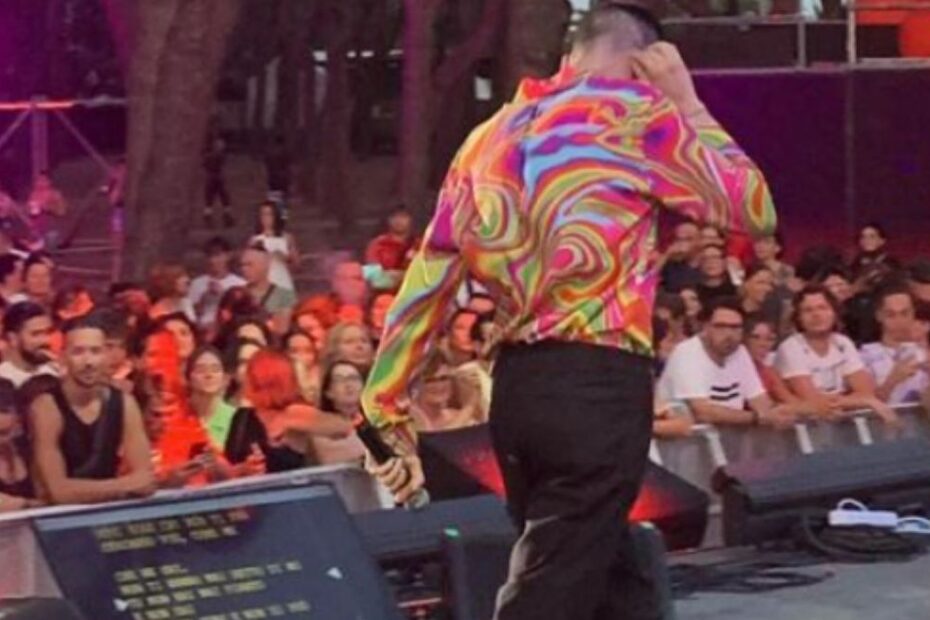 cantante Amici lascia musica