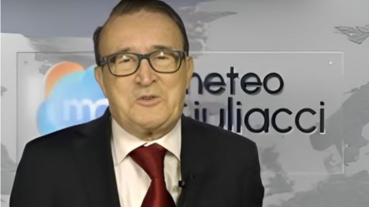 “Due cicloni si abbattono sull’Italia”. Ponte dell’Immacolata da incubo, Giuliacci avvisa gli italiani: “Neve, pioggia e freddo” “Due cicloni si abbattono sull’Italia”. Ponte dell’Immacolata da incubo, Giuliacci avvisa gli italiani: “Neve, pioggia e freddo”