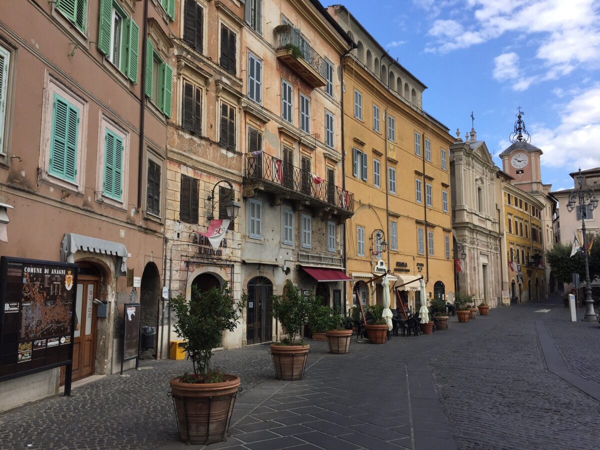 Anagni furti fare rete