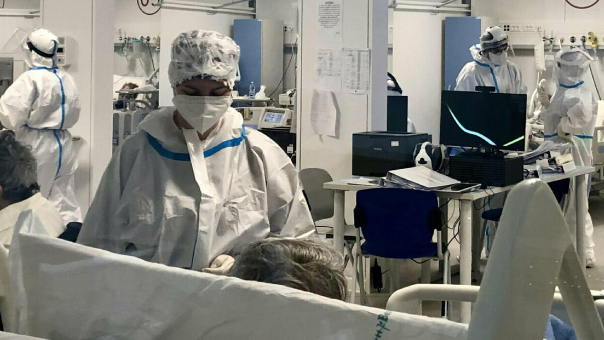 16enne rischia di morire per un difetto al cuore, rianimata 3 volte: solo un farmaco rarissimo può salvarla 16enne rischia di morire per un difetto al cuore, rianimata 3 volte: solo un farmaco rarissimo può salvarla
