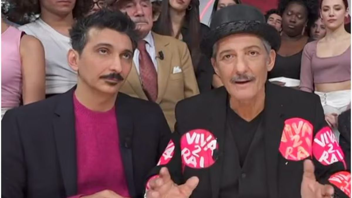 Fiorello VivaRai2 sepolto bara