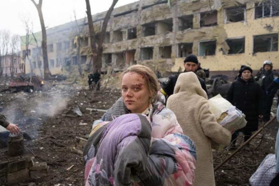 Marianna, ragazza simbolo di Mariupol, ora sostiene Putin: "Una scelta ovvia"
