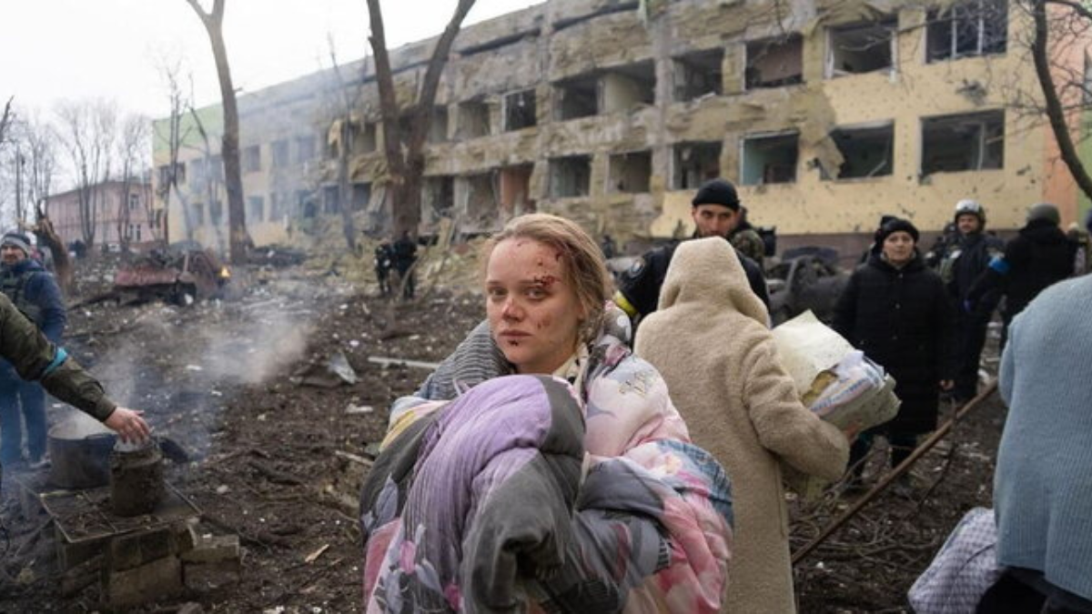 Marianna, ragazza simbolo di Mariupol, ora sostiene Putin: "Una scelta ovvia"