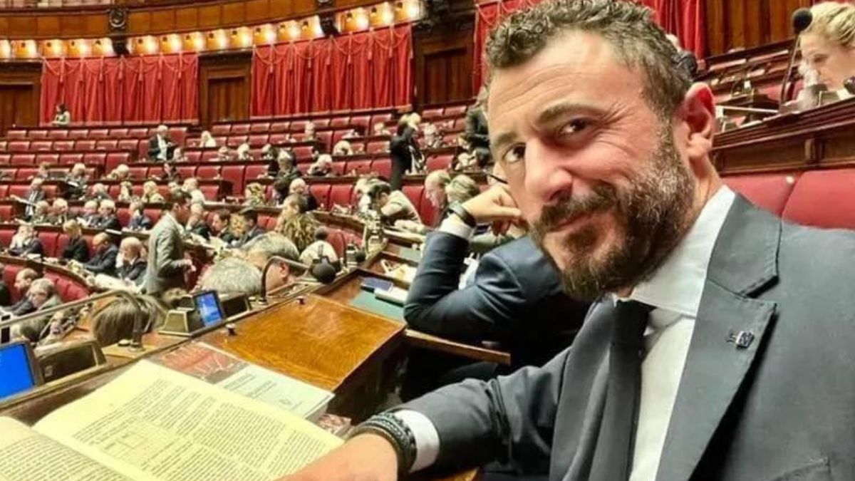 Pozzolo pistola tre persone