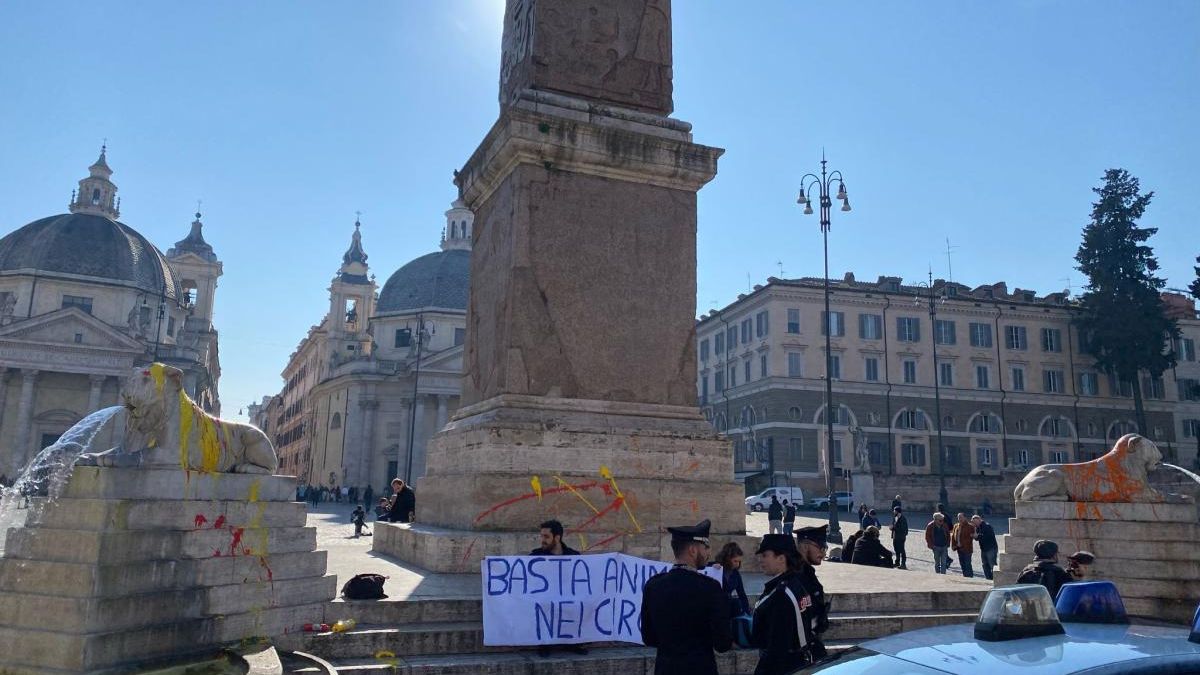 imbrattata Fontana Leoni Roma