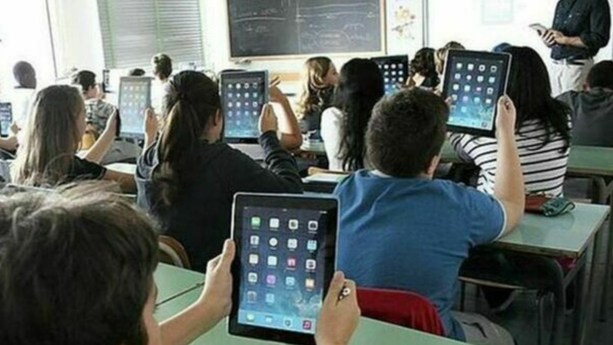 cellulari tablet vietati scuola