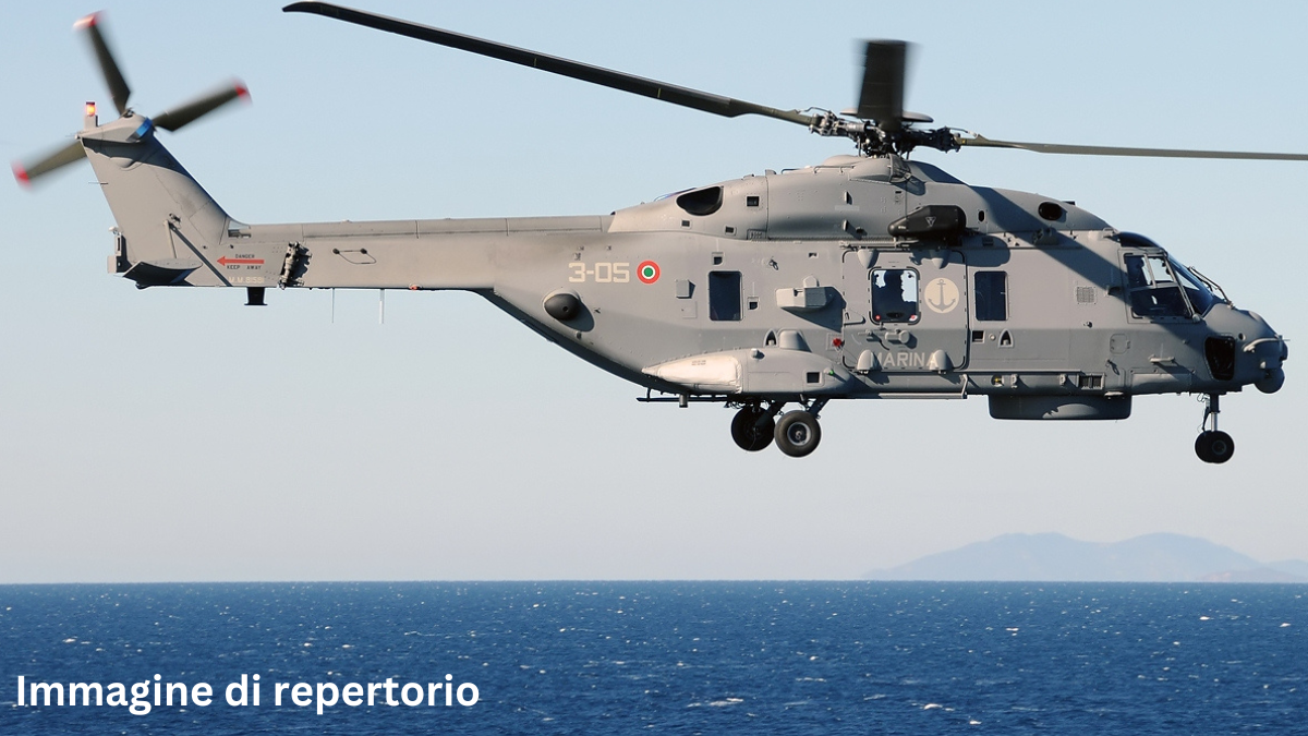 Elicottero precipita in mare: un morto e cinque feriti