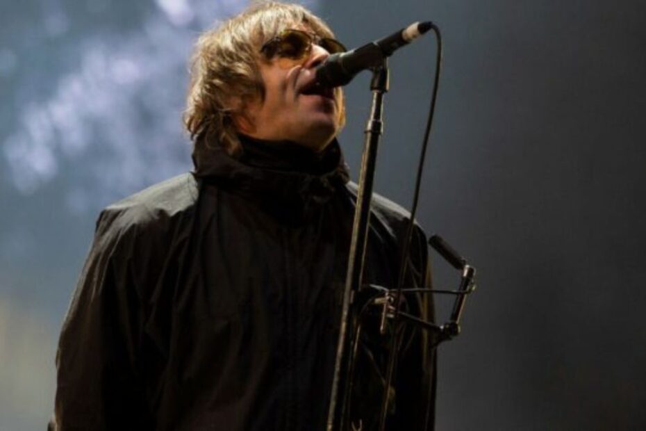 Liam Gallagher ossa fracassate