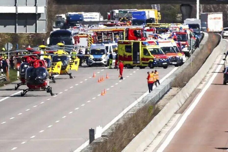 incidente pullman Flixbus Germania