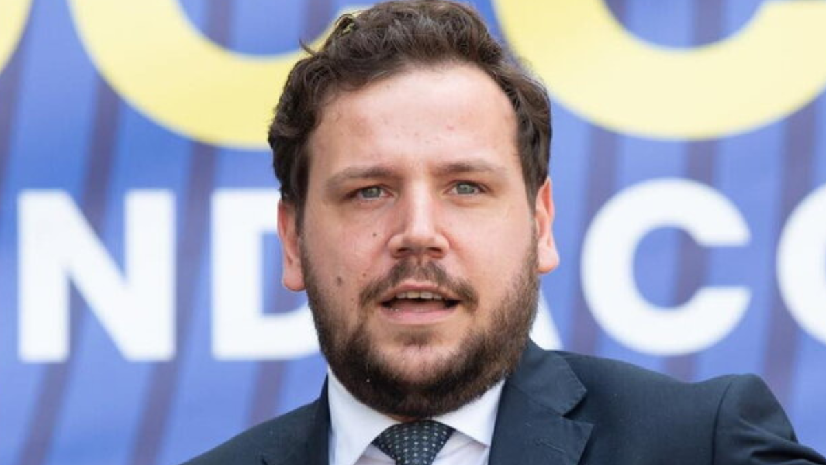 Candidato sindaco di Centrodestra Luca Negrini aggredito a martellate
