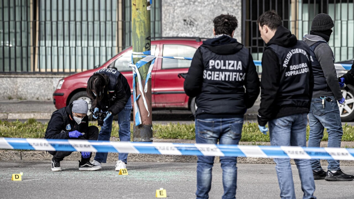 Sparatoria a Milano, ucciso 18enne a colpi di pistola in strada