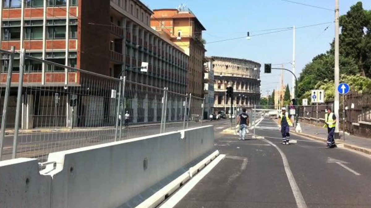 Morto in strada un turista americano: stava visitando Roma insieme alla famiglia
