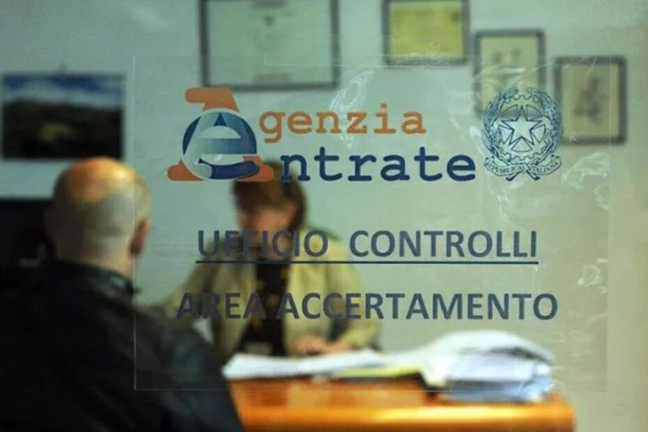 Agenzia Entrate funzionari arrestati