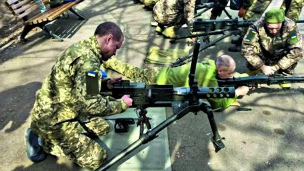 Ucraina, lo Stato italiano dà meno armi (ma i privati ne vendono di più)