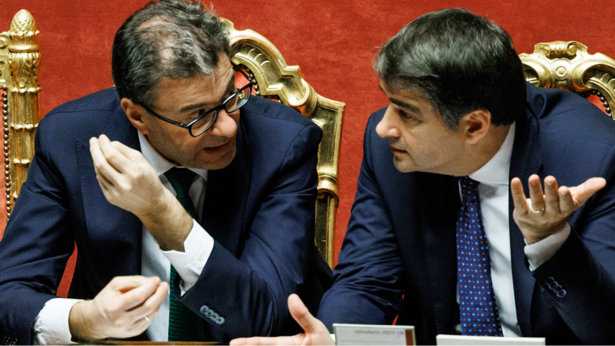 PNRR, Fitto e Giorgetti si scontrano: il ministro dell’economia propone rinvio