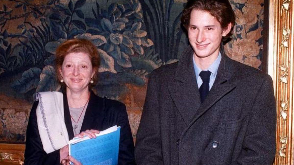 John Elkann madre violenze