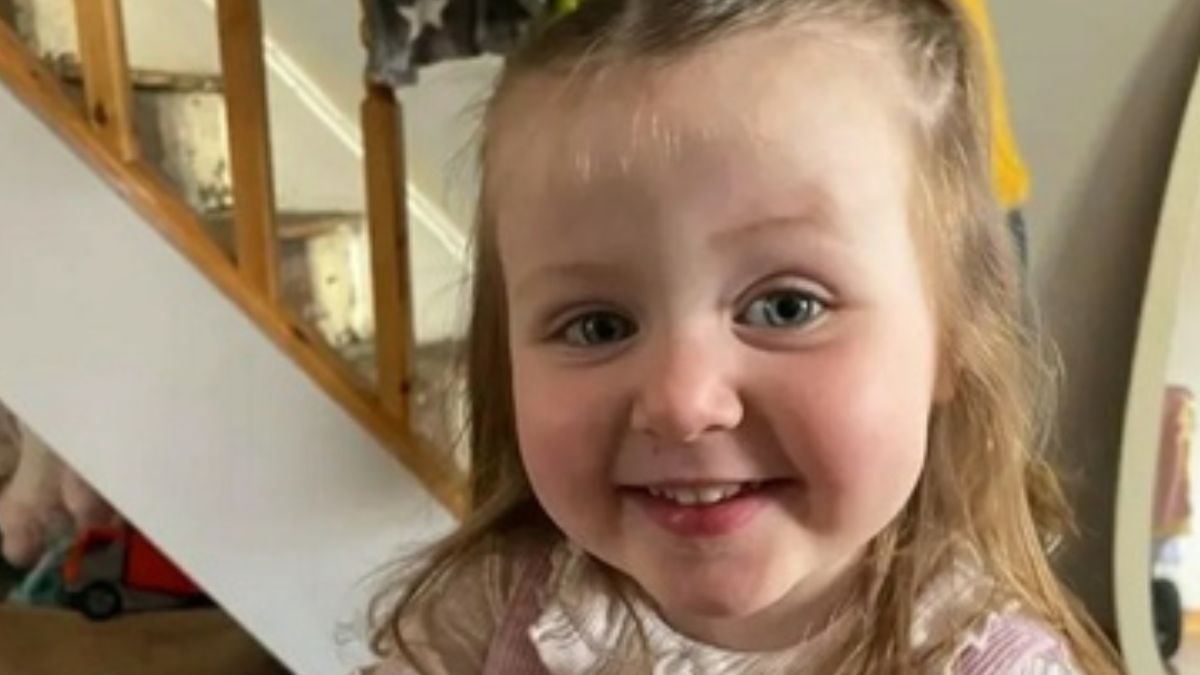 Galles bambina muore vasca