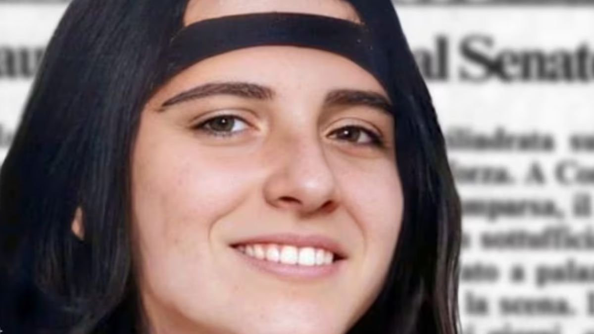 Emanuela Orlandi Il Suo Diario preso Dai Servizi E Consegnato Alla 