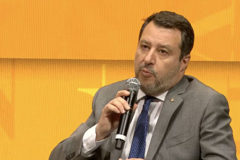 Salvini contestato Festival Economia