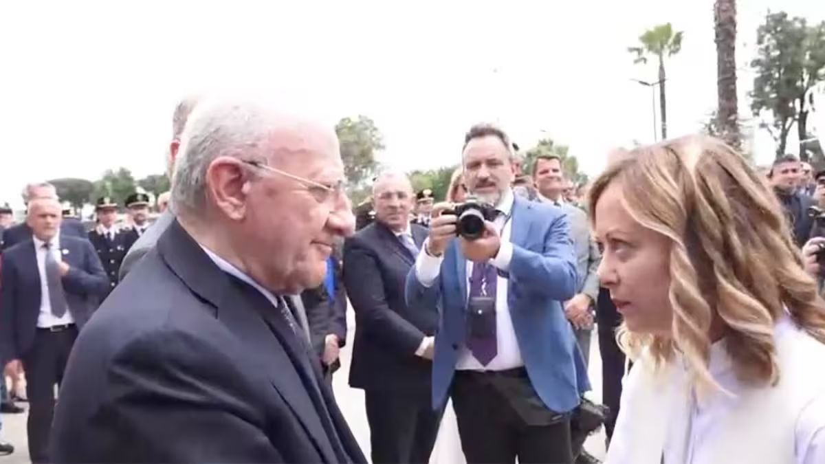 De Luca risponde Meloni