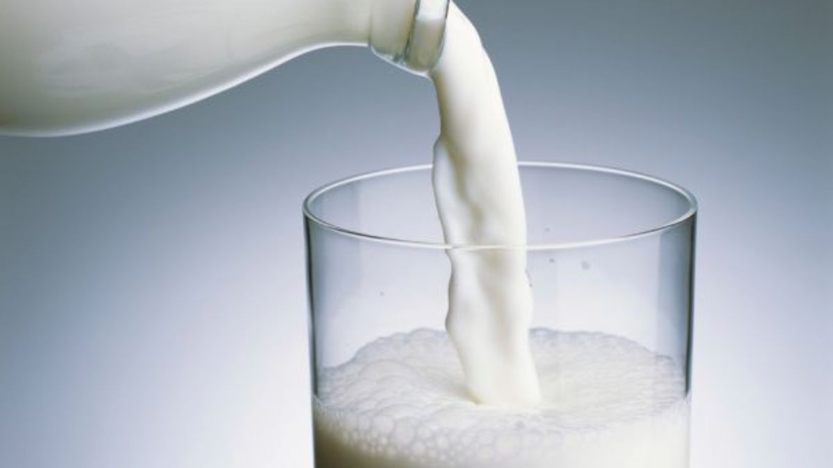 Gusto anomalo, latte Esselunga richiamato dai supermercati italiani: i lotti ritirati