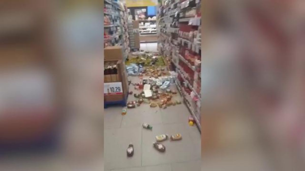 Terremoto a Napoli, perché le scosse continuano e cosa può succedere ora