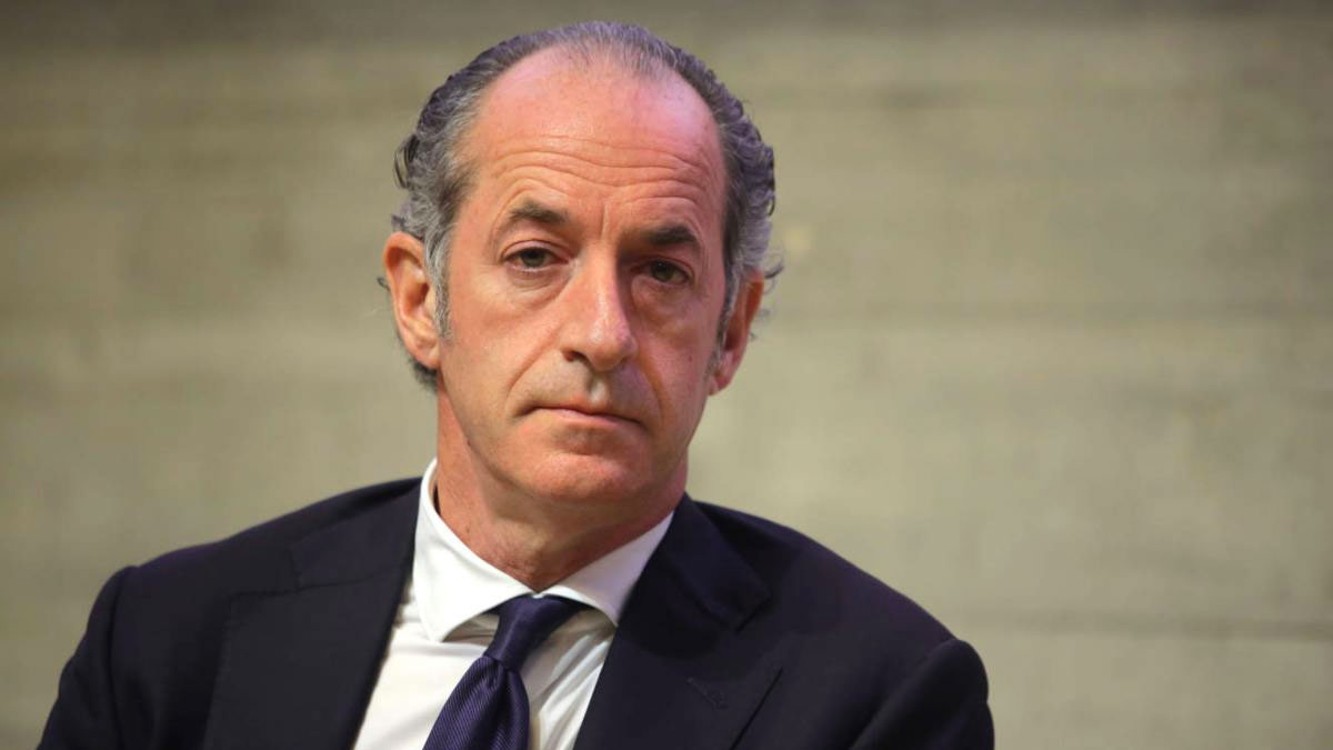 Zaia boccia Vannacci: “Mi sentirei come un peccatore a non votare i candidati veneti”. Esplode il caso