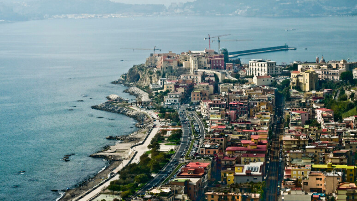 Terremoto Campi Flegrei, il sindaco di Napoli: “Probabili nuove scosse di magnitudo più alta”