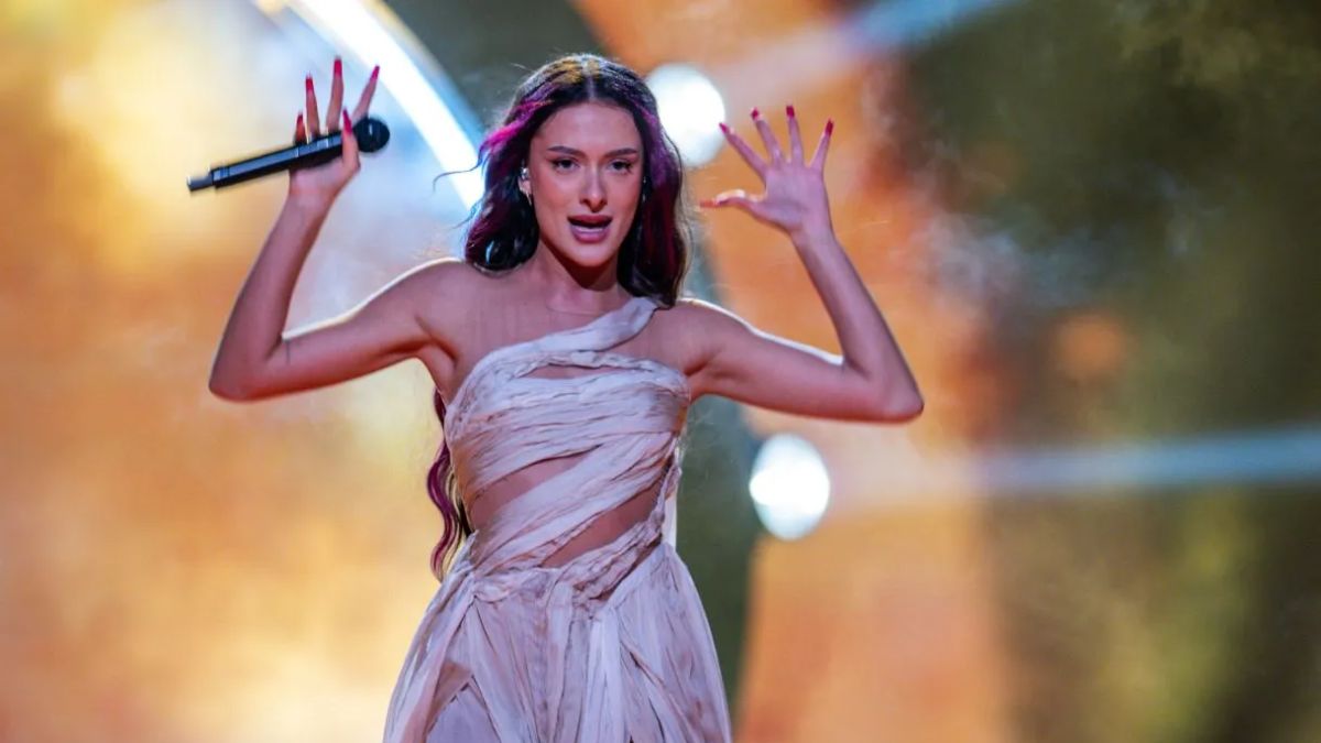 Eurovision 2024, la cantante israeliana Eden Golan fischiata dal pubblico. Ma passa in finale