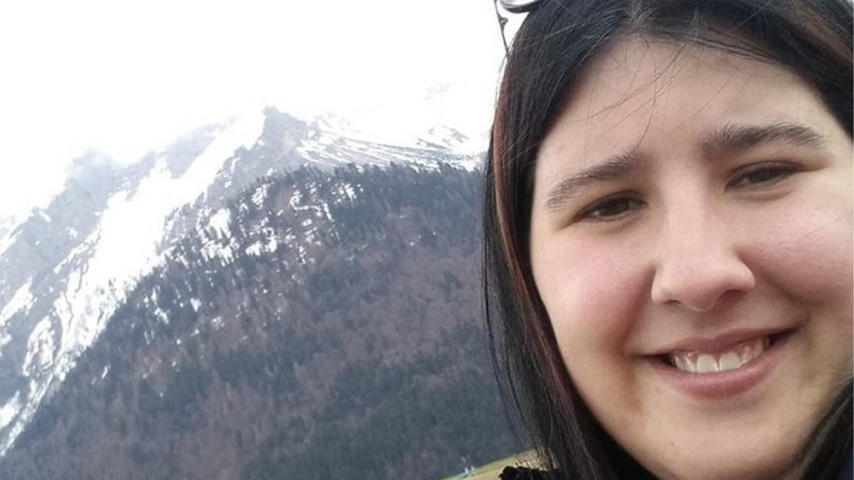 Monica, 26 anni muore dopo una febbre: era sopravvissuta a un tumore, la madre devastata