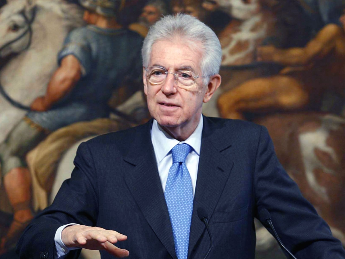 Monti sull’invio di truppe italiane in Ucraina: “Potrà essere necessario”, la furia di Salvini: “Pericolosi”