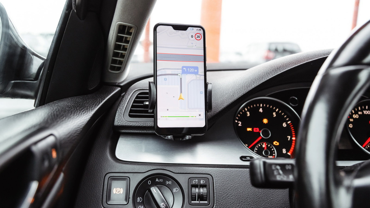 iPhone, in arrivo l’app che permette la lettura a chi soffre di mal d’auto