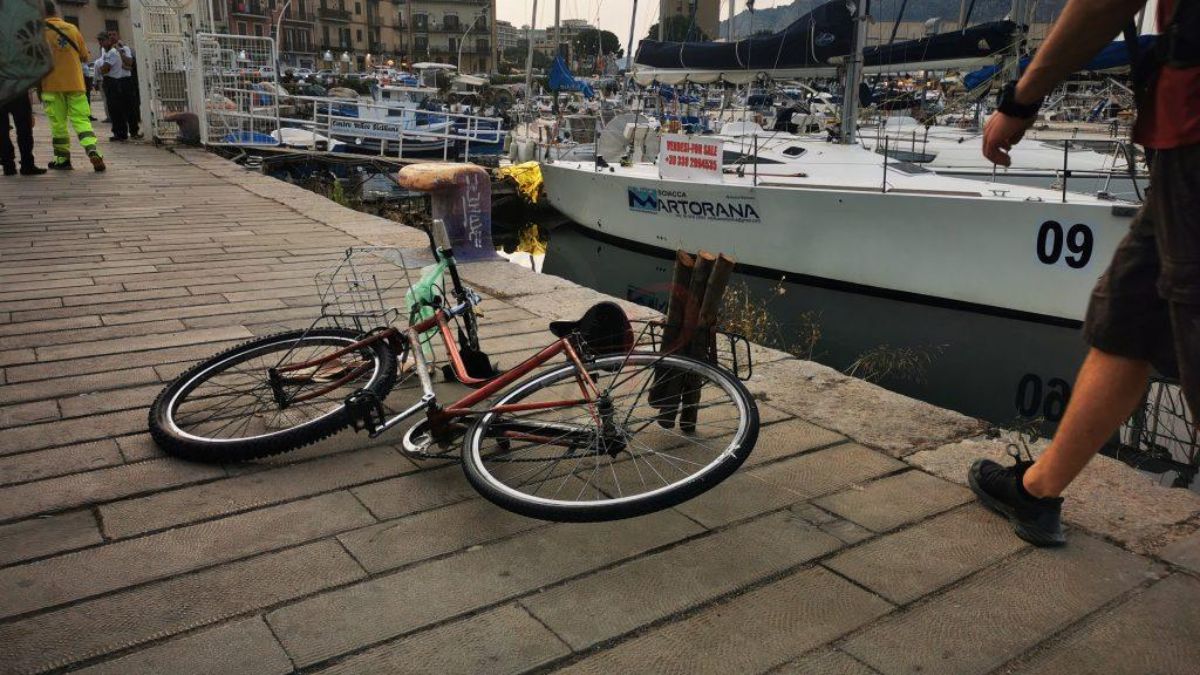 Palermo malore bicicletta annegato