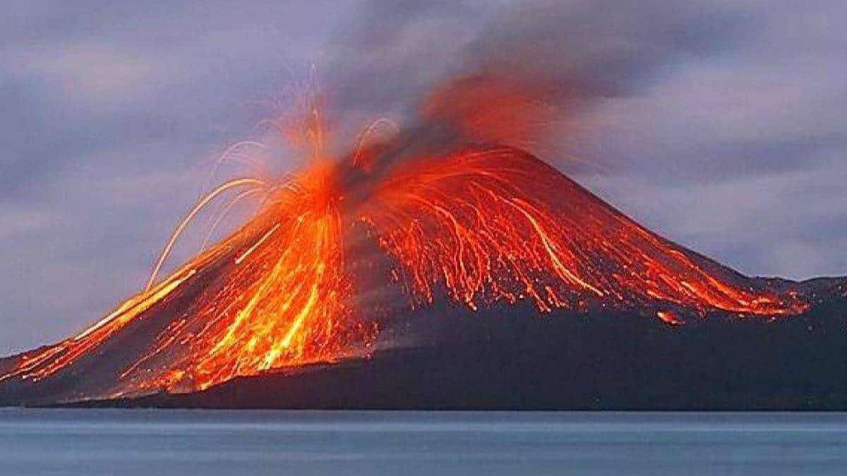 vulcano Stromboli allerta arancione