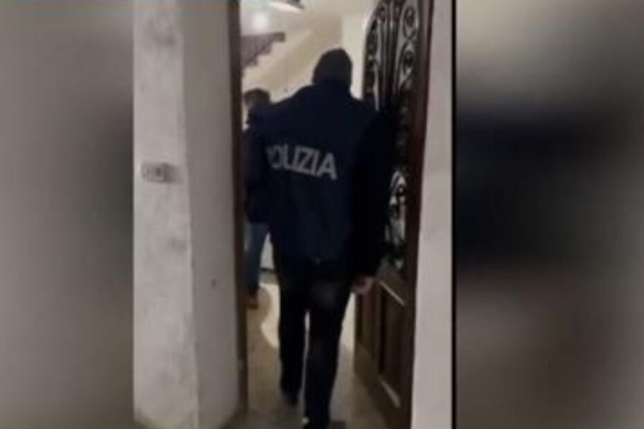 Roma poliziotto salva professoressa
