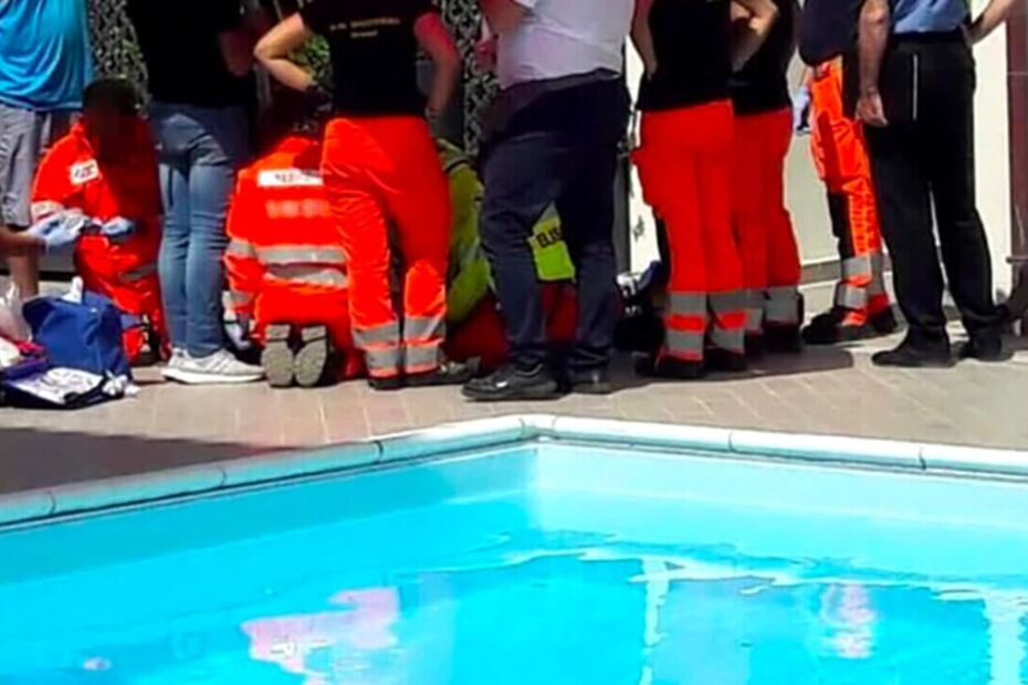 Milano bambina cardiaco piscina