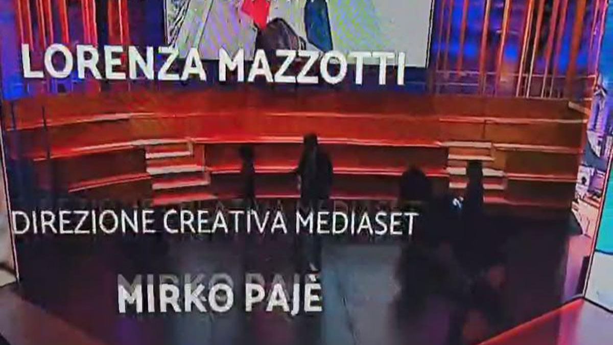 Quarta Repubblica Ariel Dumont cade