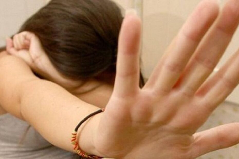 Salerno ragazzina costretta prostituirsi