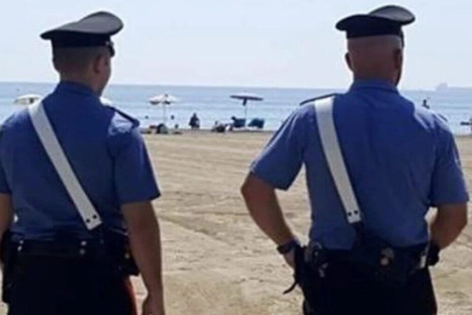 Licola ragazzine salvate carabiniere