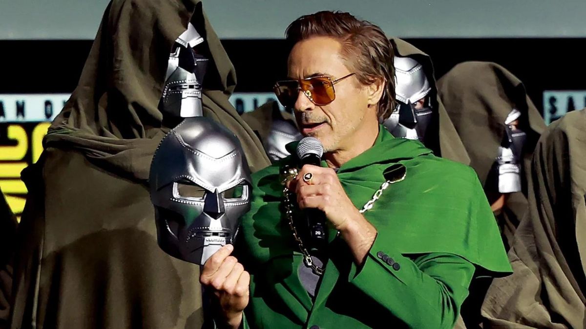 Robert Downey Jr torno Avengers