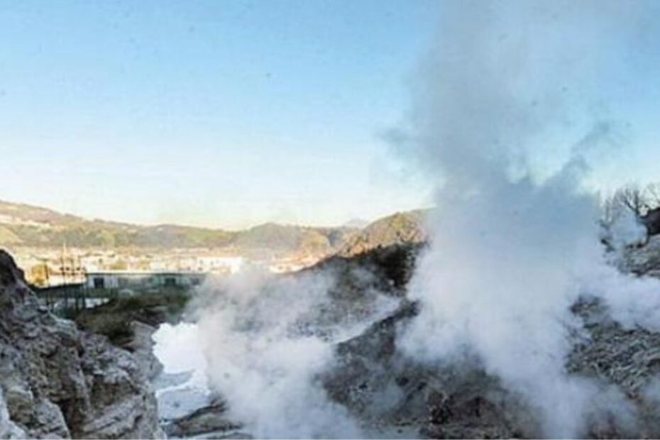 Campi Flegrei magma Napoli