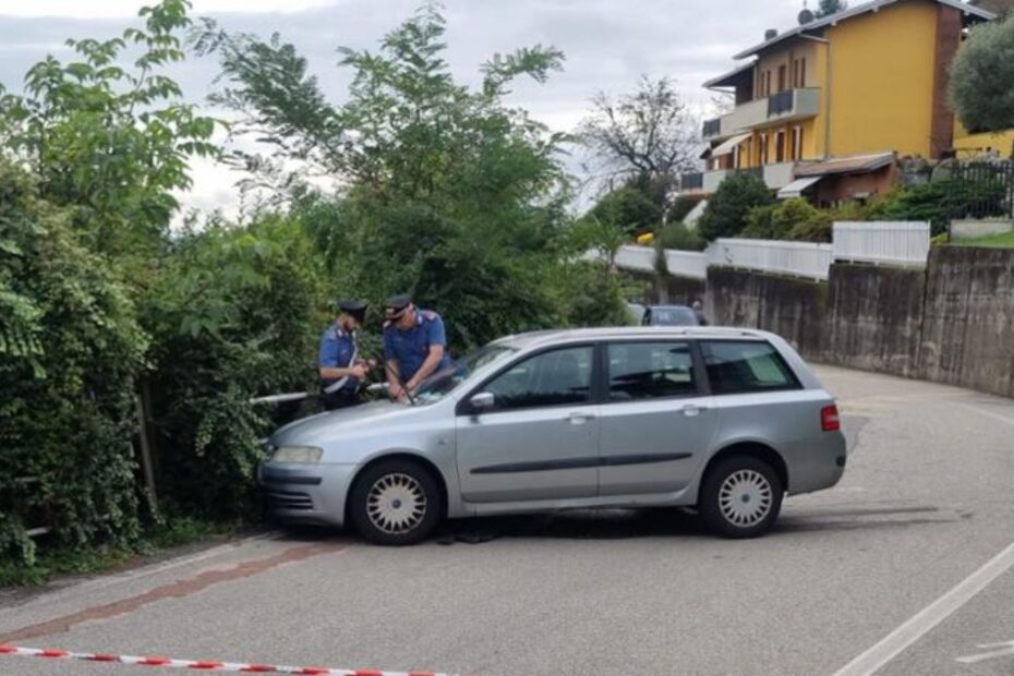 Novara investe accoltella moglie