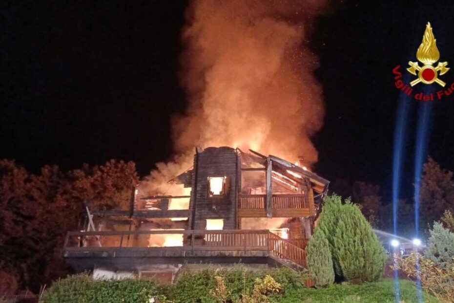 incendio distrugge casolare Bolognese