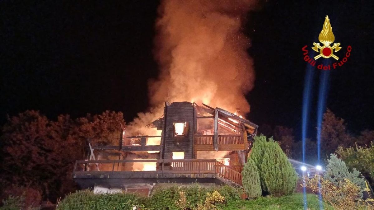 incendio distrugge casolare Bolognese