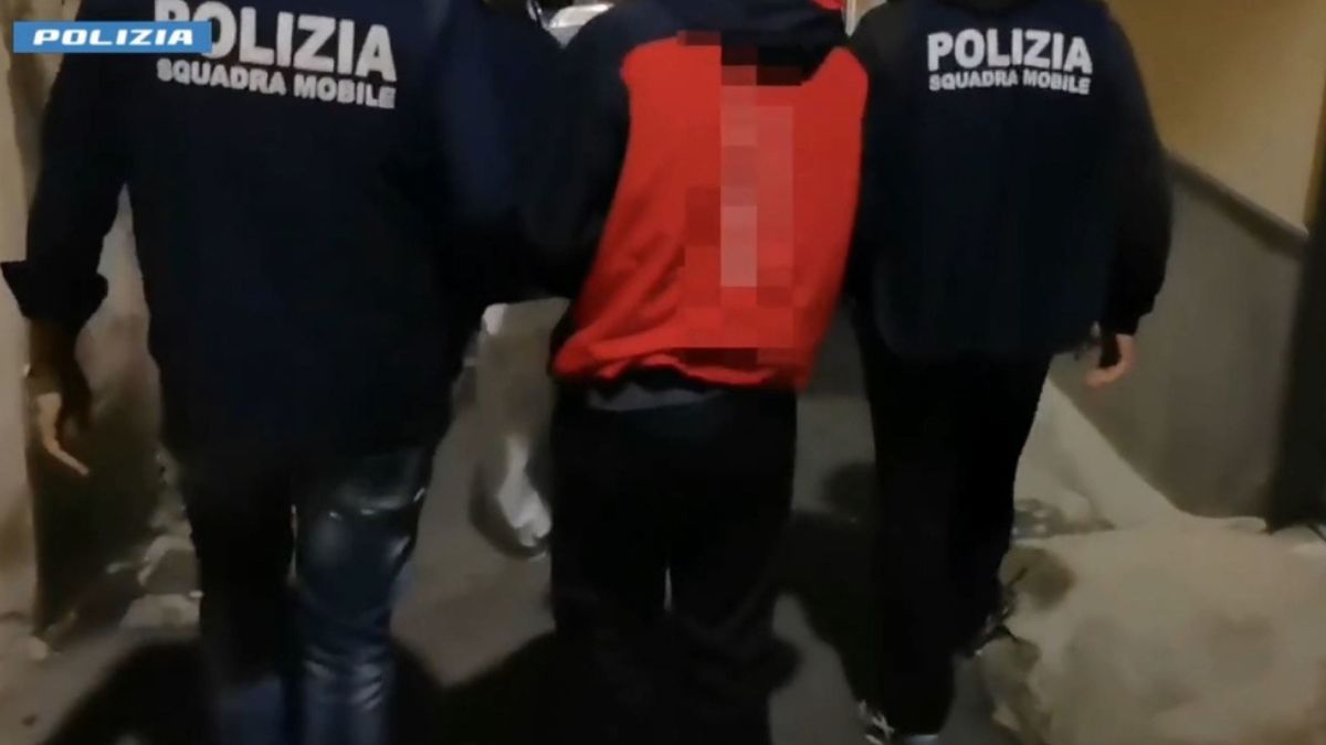 Catania abusi sessuali minorenne