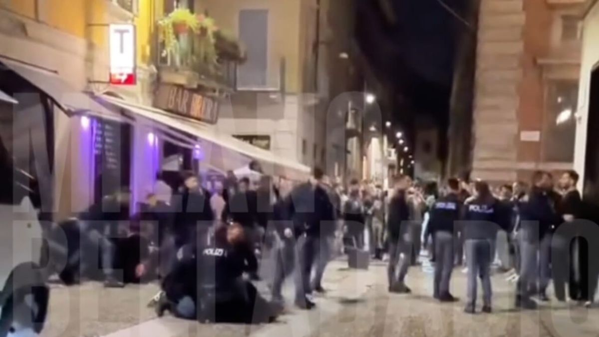 Milano rissa poliziotti feriti