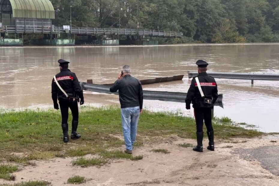 uomo cade nel Piave