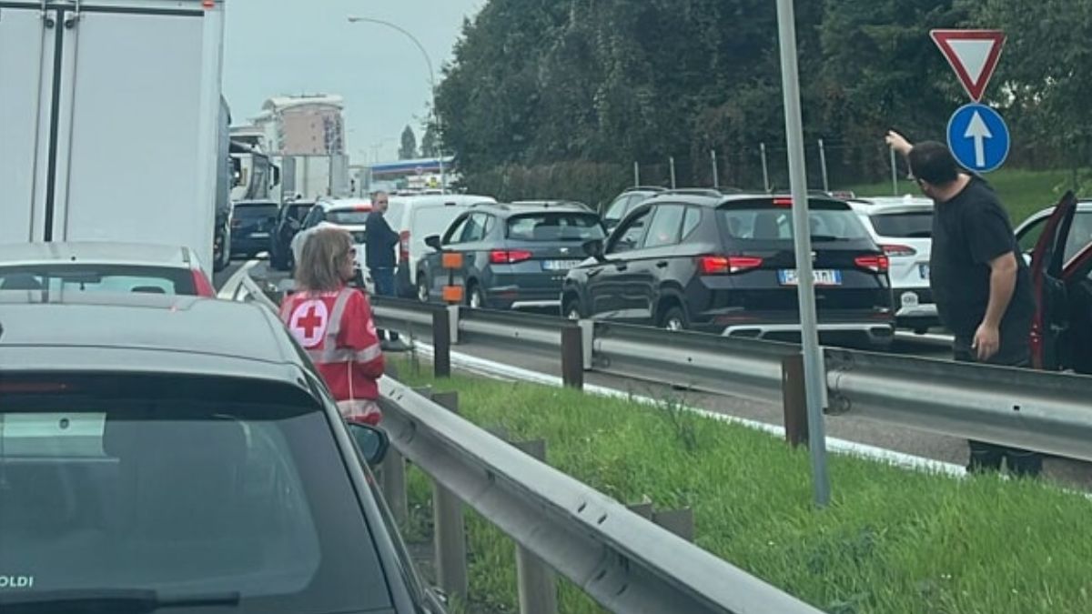 Milano incidente tangenziale feriti
